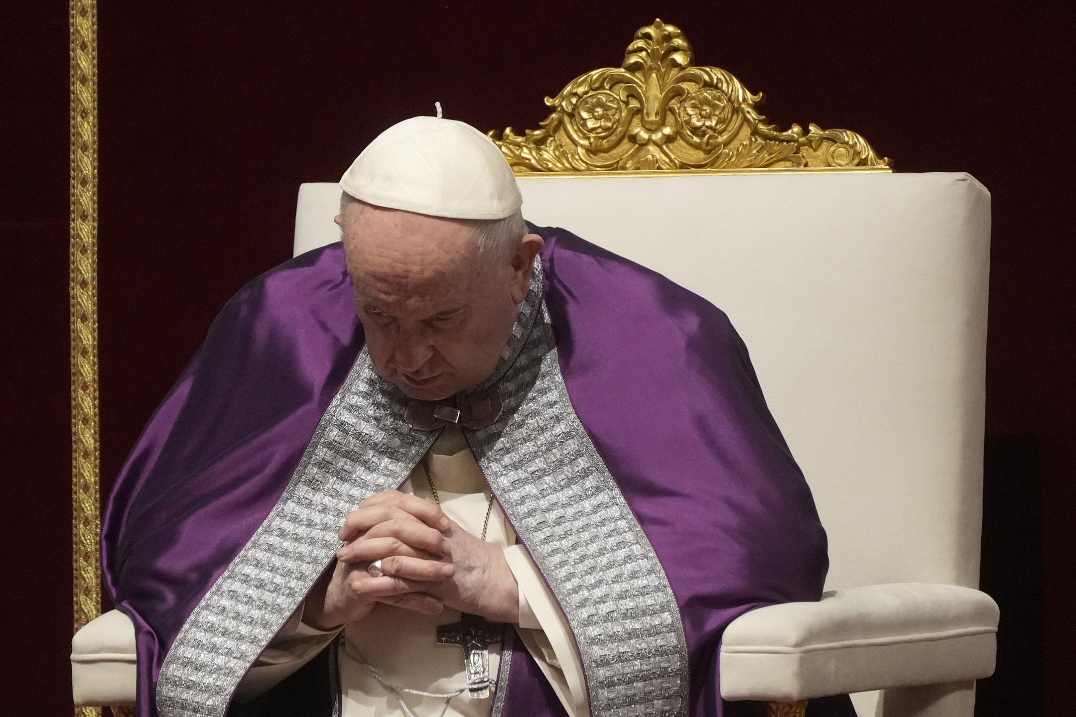 Pope Francis: Consecrating Russia and Ukraine to Mary is 'not a ...