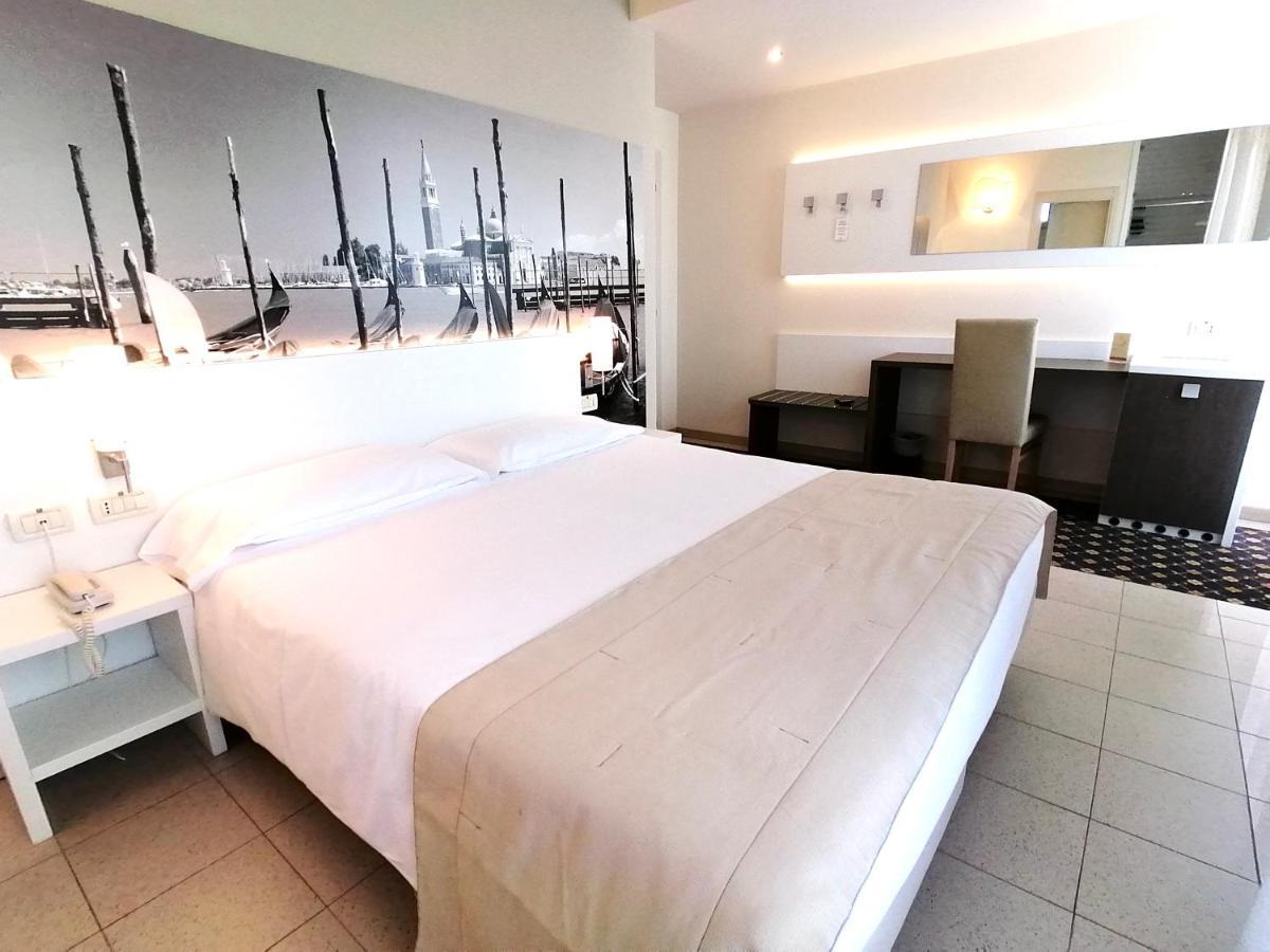 Comfort Double or Twin Room Balcony