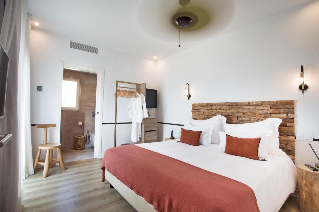 Double Room with Balcony and Sea View,1007730577:JPEG