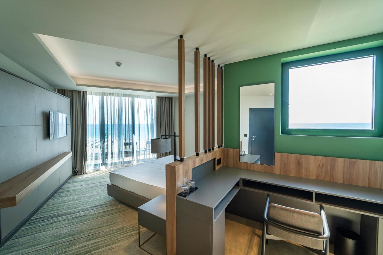 Suite avec Vue sur Mer (2 Adultes + 2 Enfants)