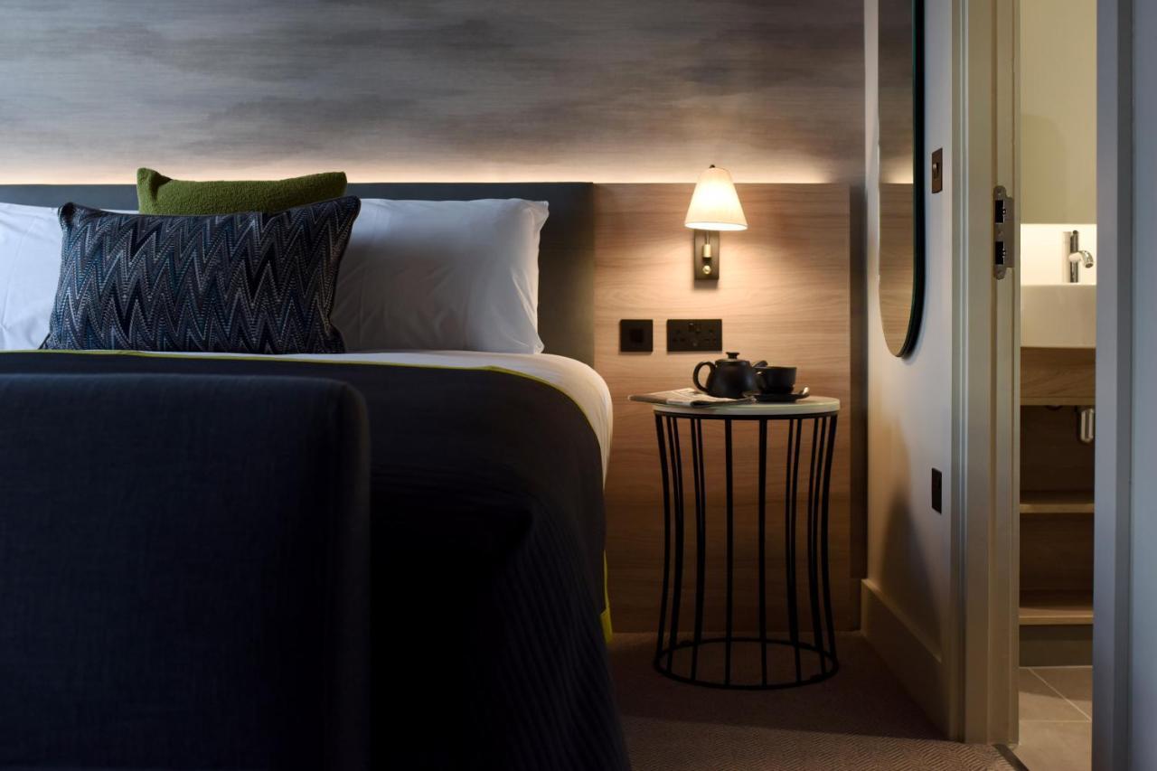 One-Bedroom King Suite