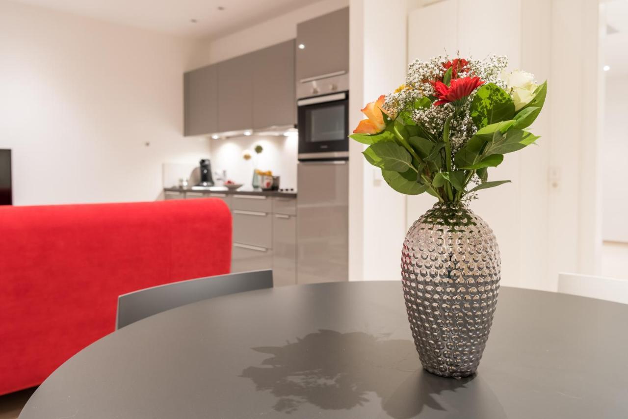 One-Bedroom Apartment,1032319640:JPEG