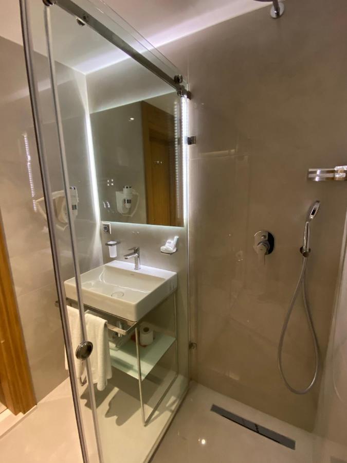 Deluxe Dreibettzimmer