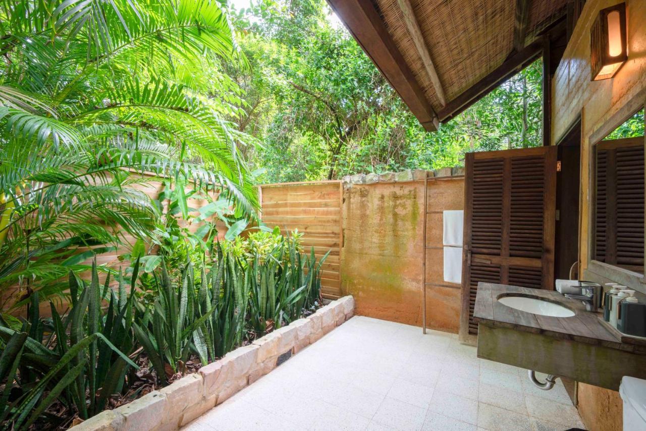 Superior Room Garden View-Rammed Earth shared terrace