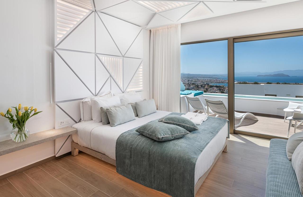 Chambre Double de Luxe avec Piscine Privée - Vue sur Mer