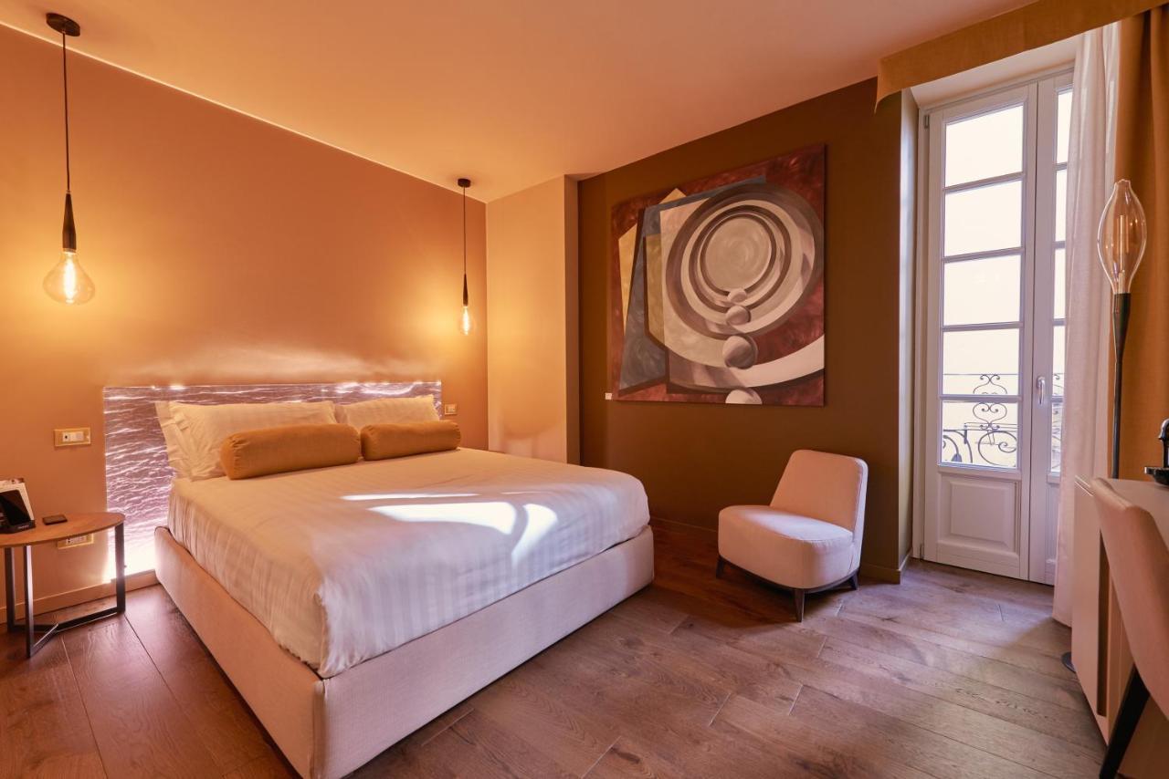 Deluxe Room,1393948373:JPEG