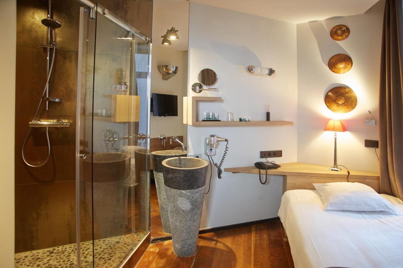 Small Single Room