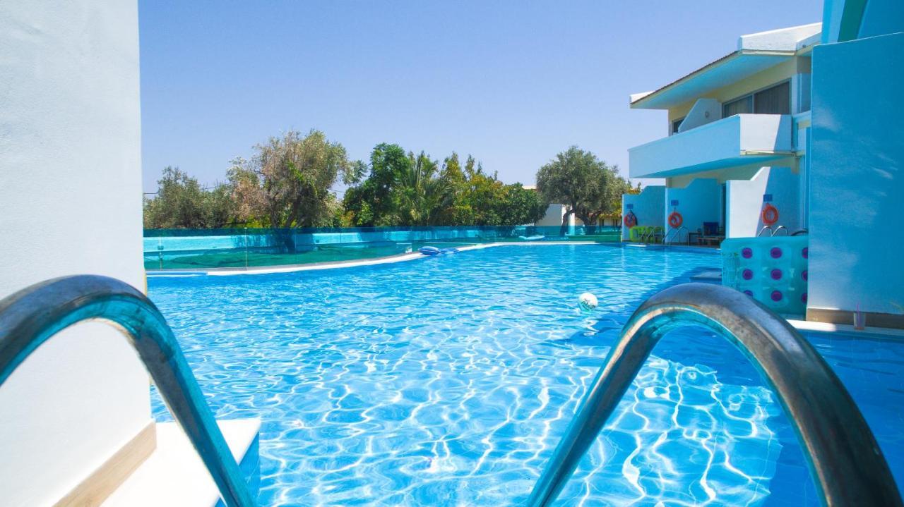 Suite Deluxe avec Accès Direct à la Piscine