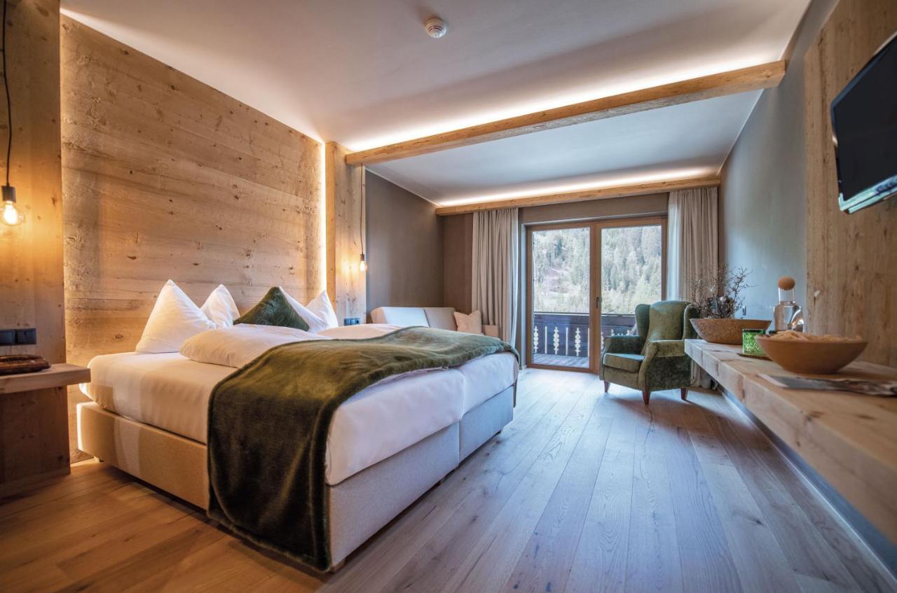 Deluxe Double Room with Balcony,1149286069:JPEG