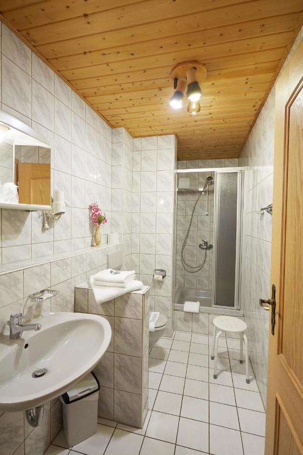 Apartment mit Balkon