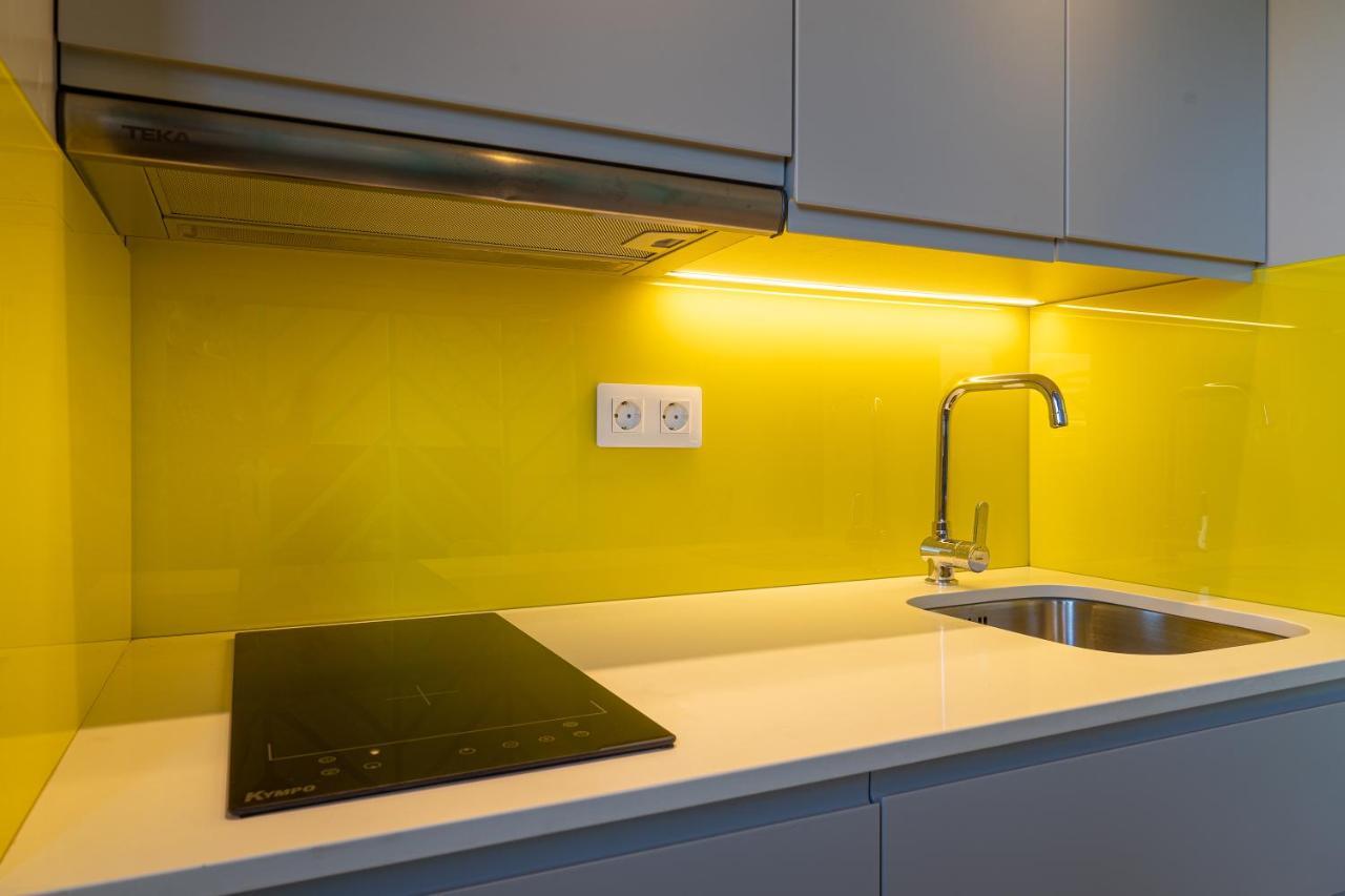 Suite,1287223135:JPEG