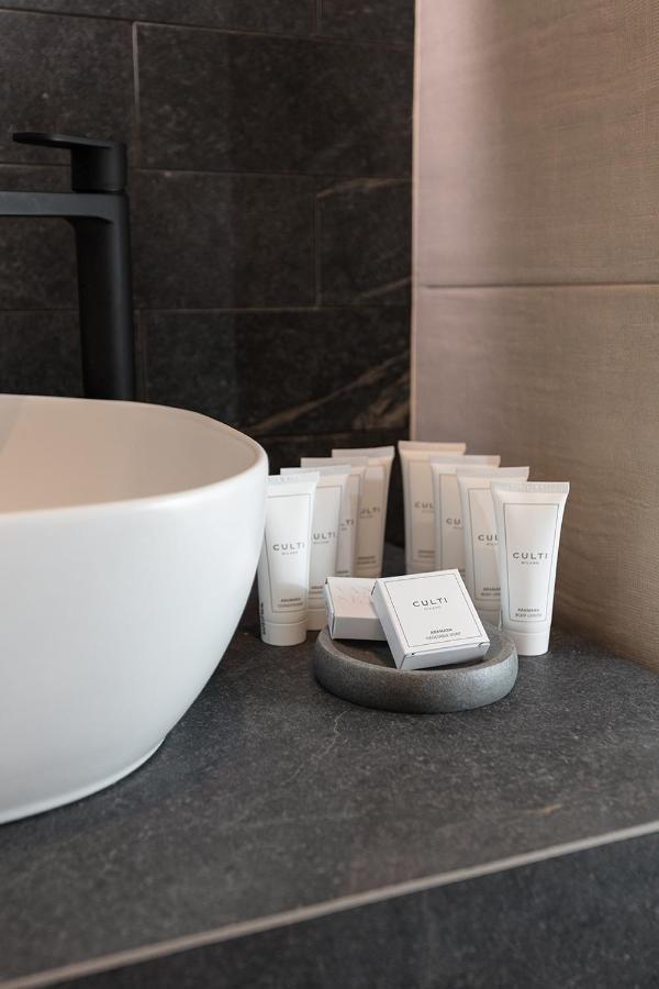 Superior Double or Twin Room,1168377694:JPEG