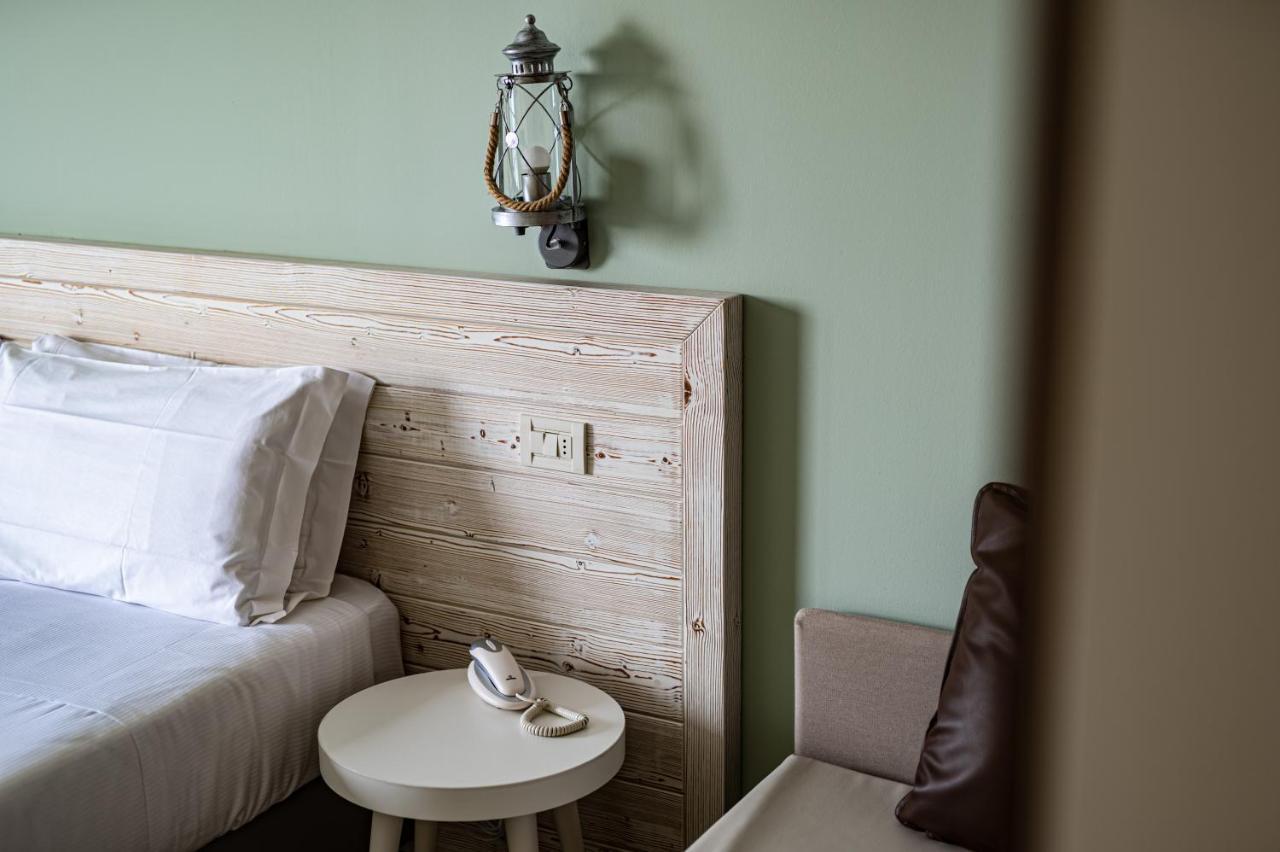 Superior Double or Twin Room,1319363542:JPEG