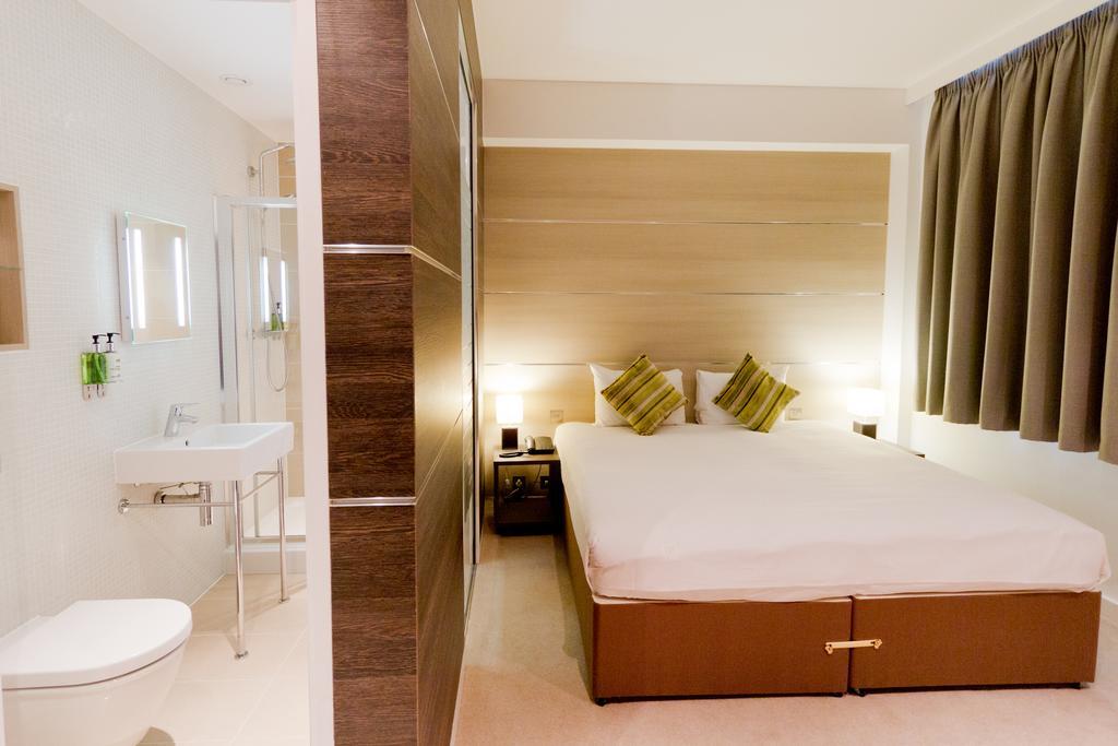 Superior Double Bedroom,117480238:JPEG