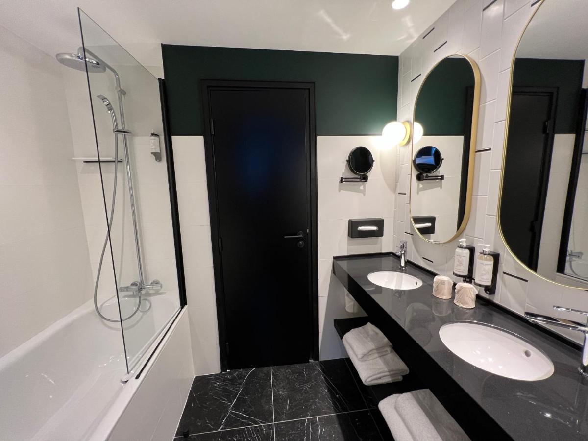 Deluxe Family King Room with Sofa Bed,1197168526:JPEG