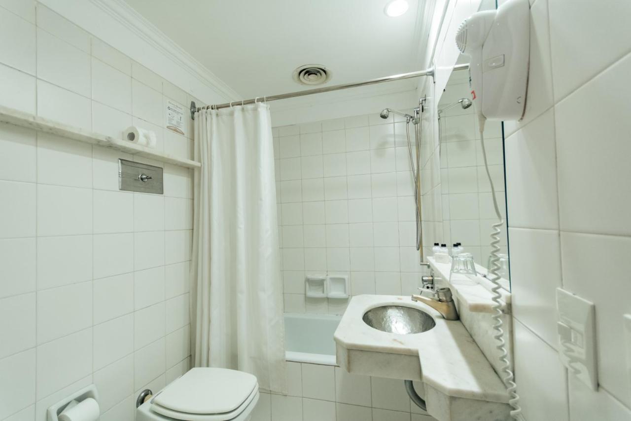 Quarto Standard com Cama de Casal ou 2 de Solteiro
