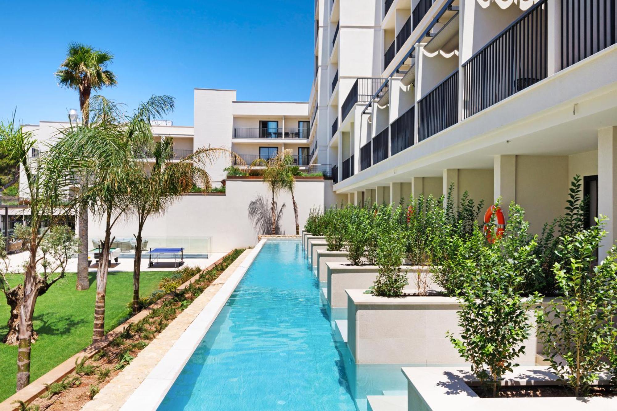 Chambre Double ou Lits Jumeaux avec Accès à la Piscine - Réservée aux Adultes