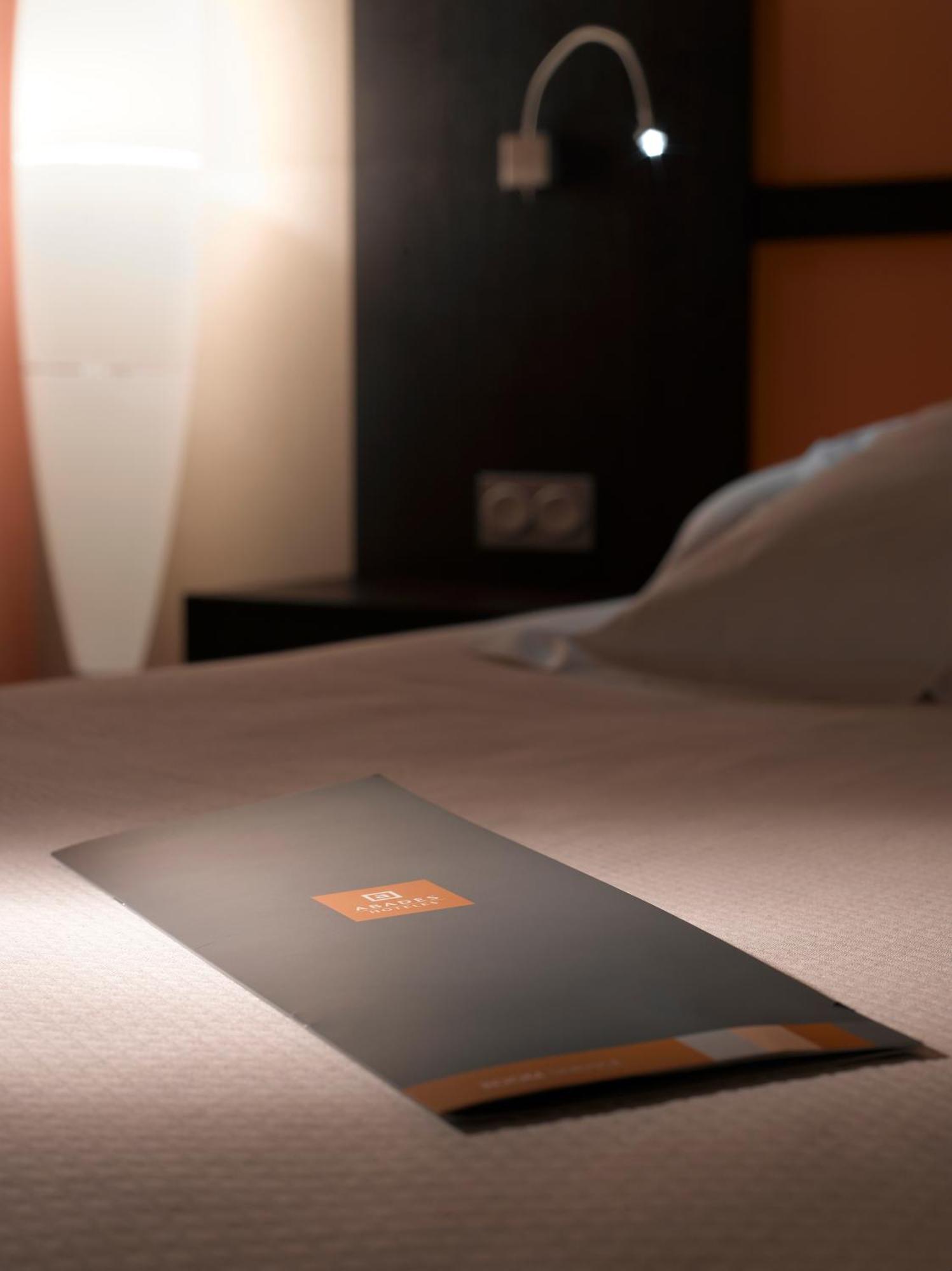 Camera Doppia con Letti Singoli con Letto Supplementare (2 Adulti + 1 Bambino)