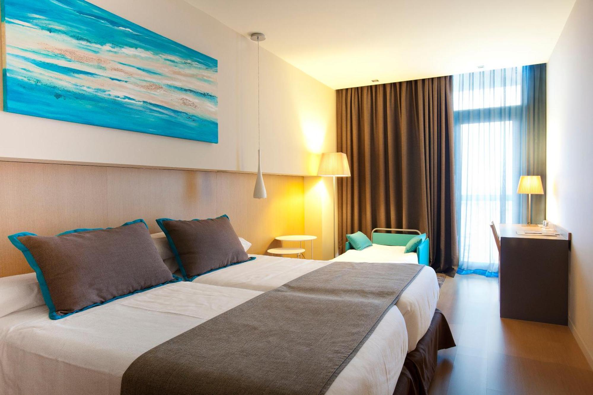 Triple Room with Sea View