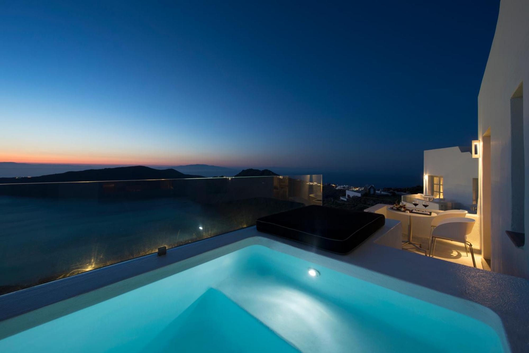 Avaton Suite Outdoor heated Whirlpool Caldera Sunset View,250460729:JPEG
