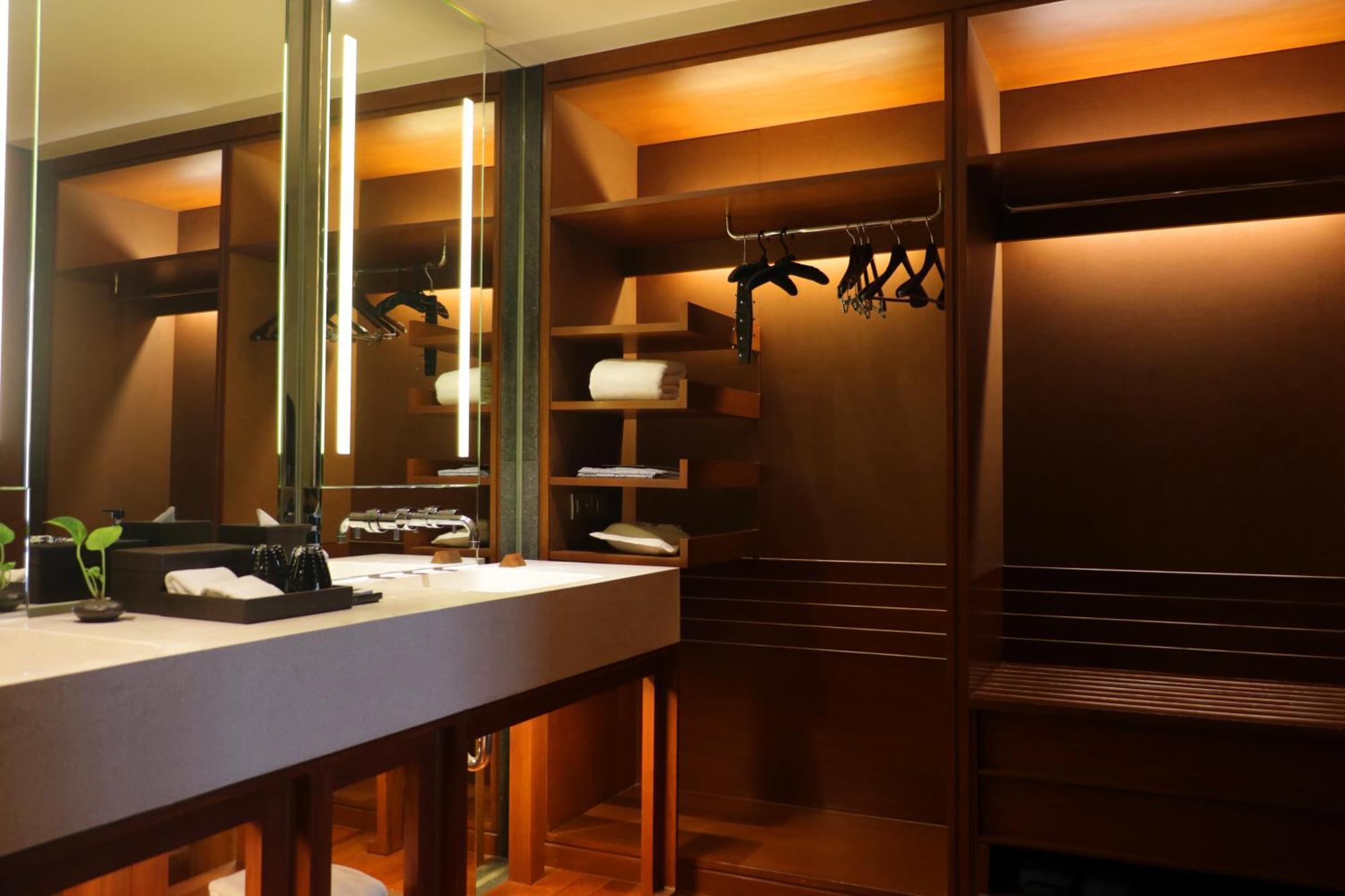 Edge Suite