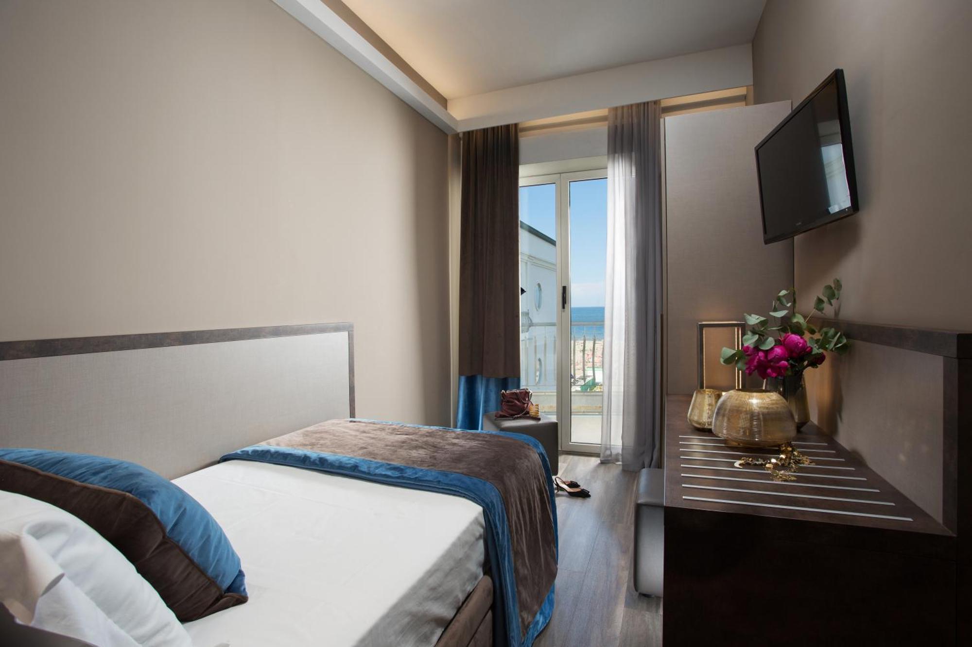 Standard Single Room Sea View