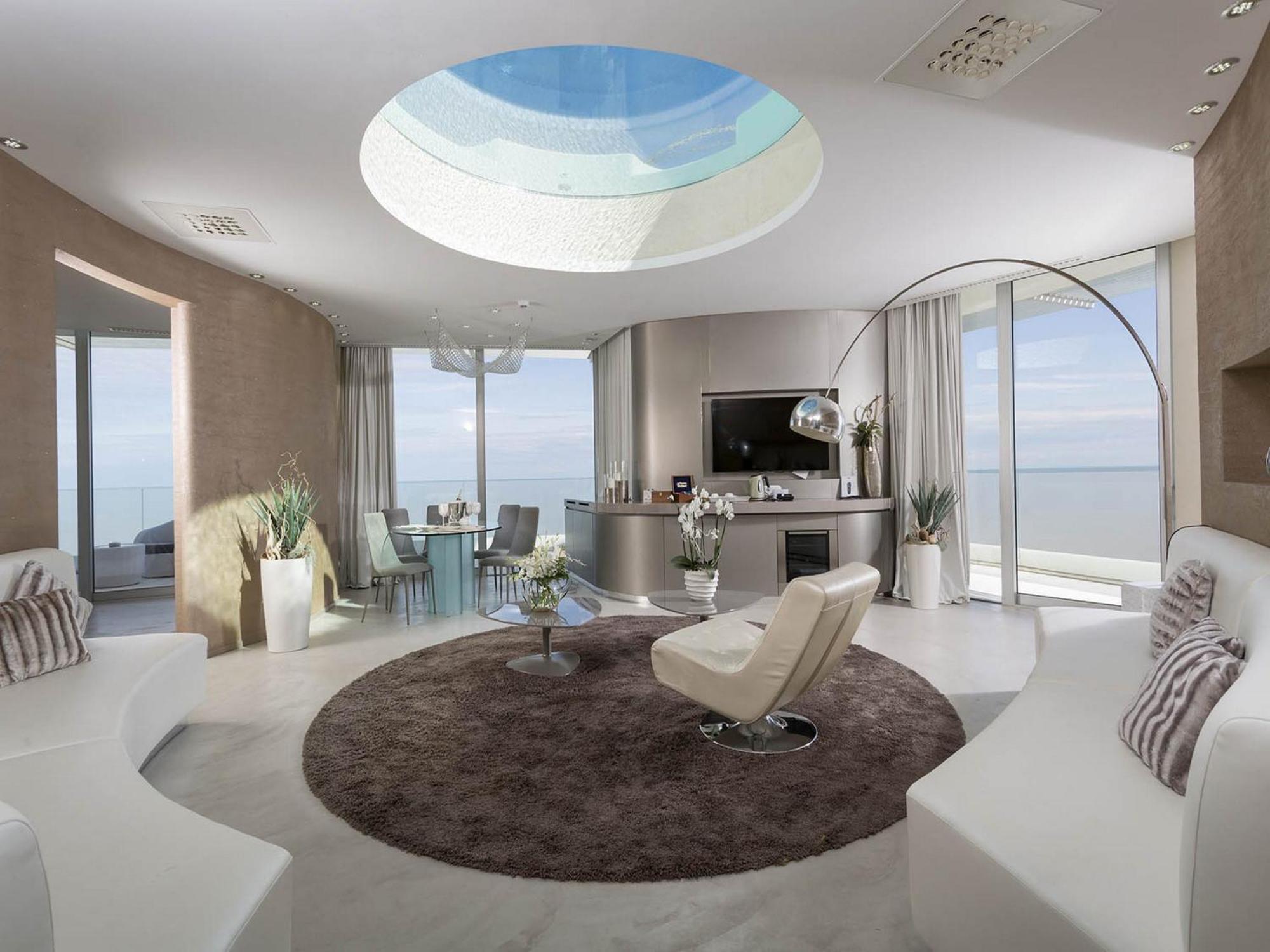 Penthouse mit 2 Schlafzimmern und Meerblick