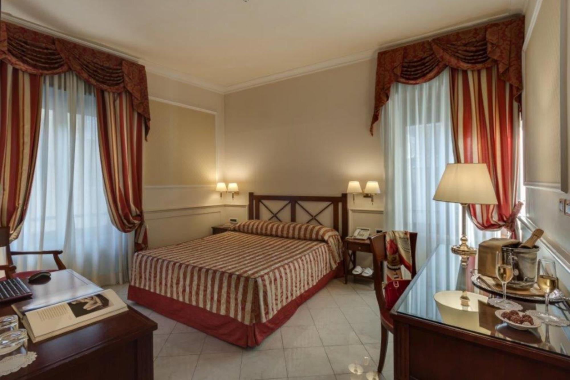 Deluxe Tweepersoonskamer met Extra Bed