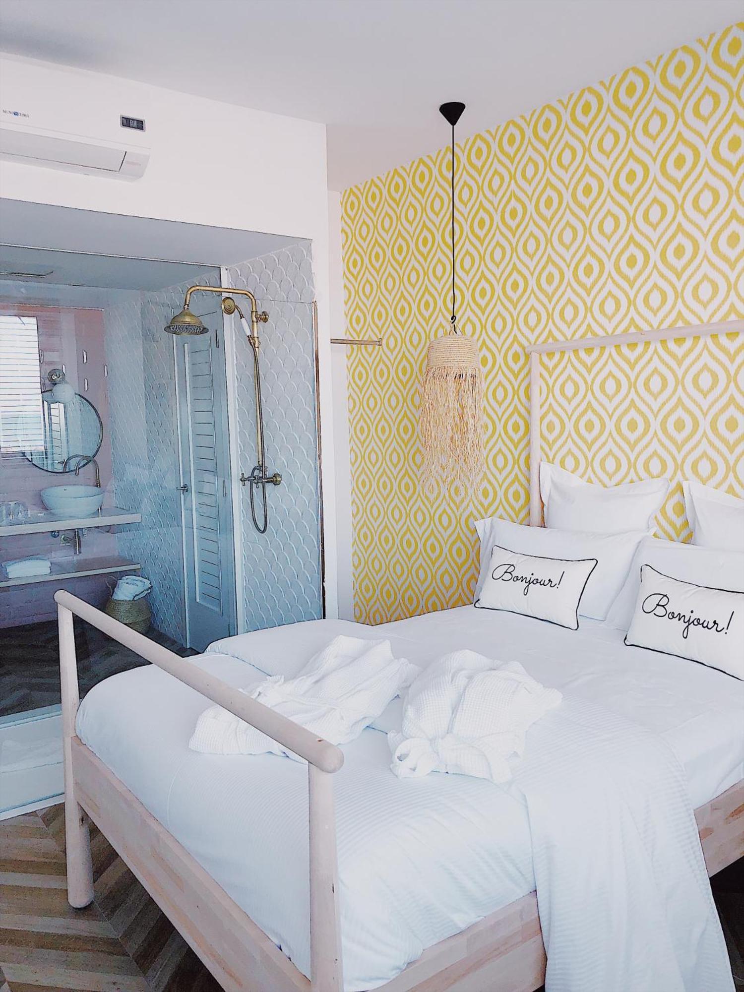 Deluxe Double Room with Sea View,1278850537:JPEG