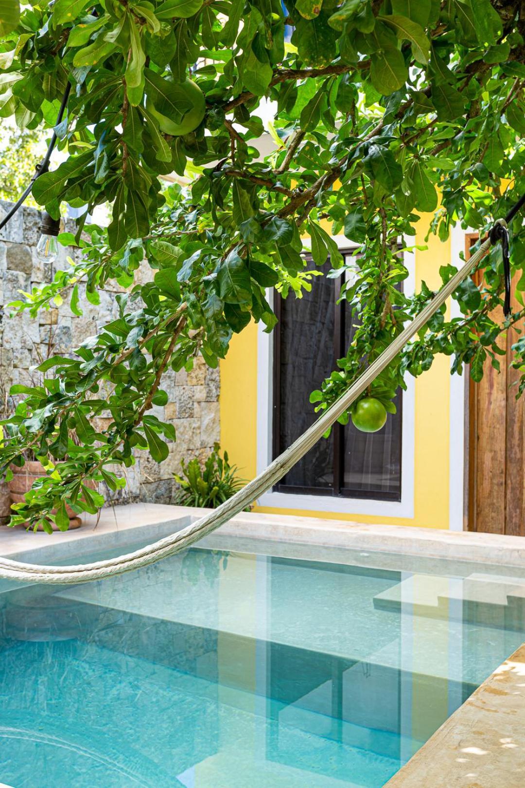 Deluxe Suite Pool View