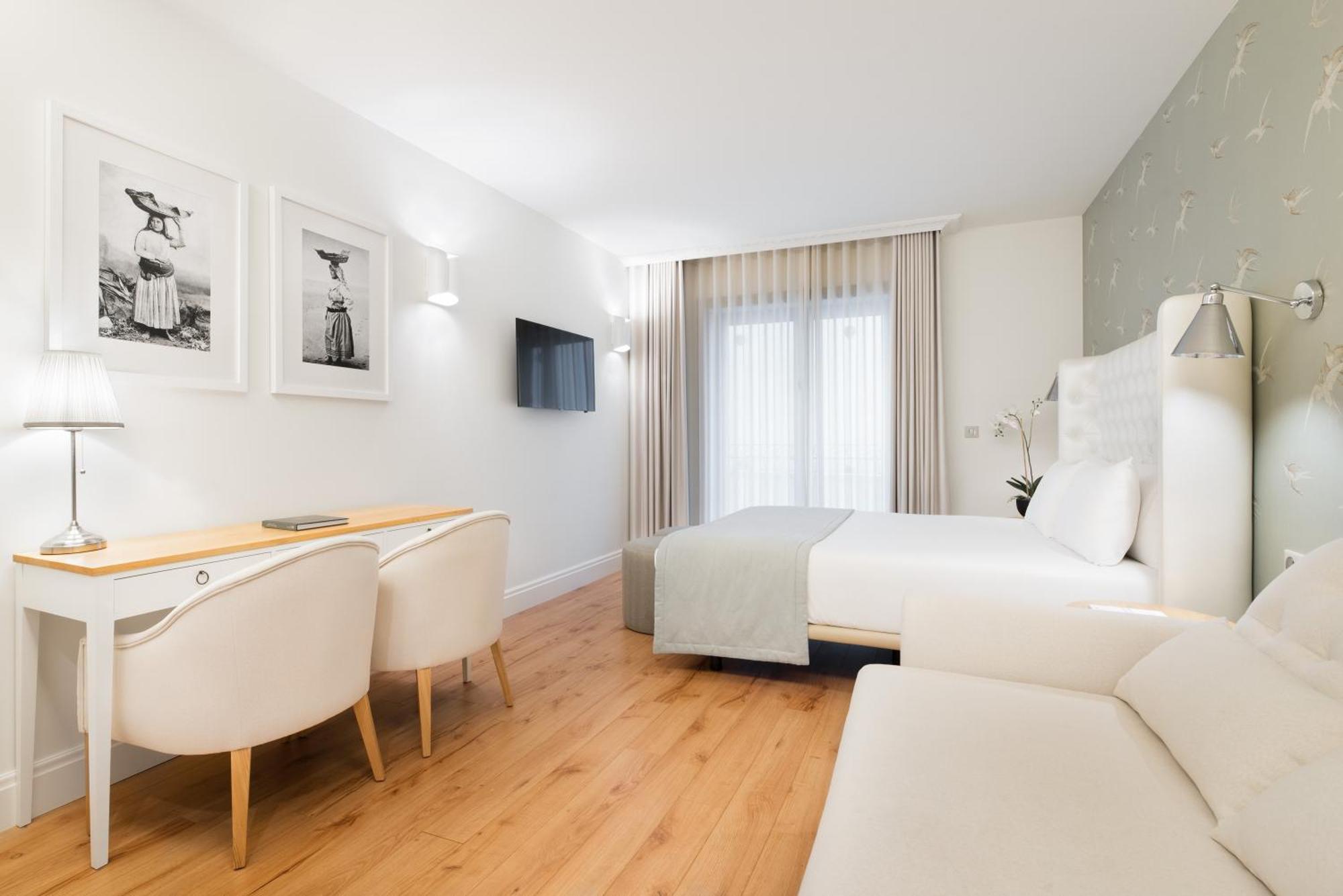 Superior Room Sofa Bed