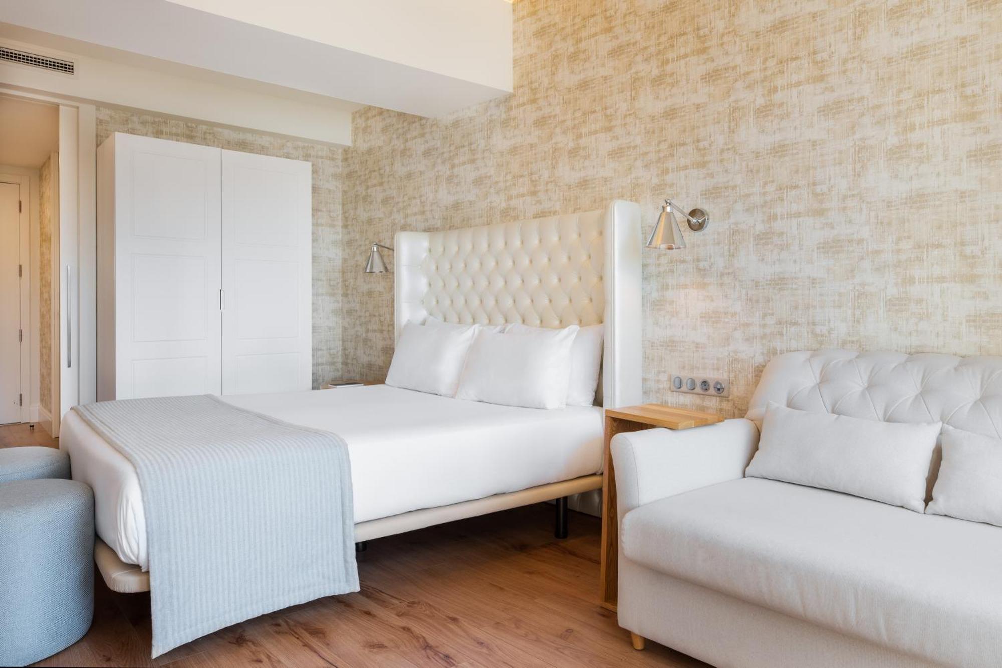 Superior Room Sofa Bed