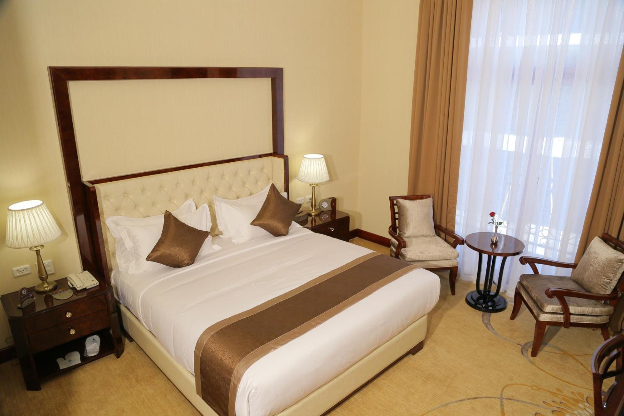 Deluxe Room,527732700:JPEG