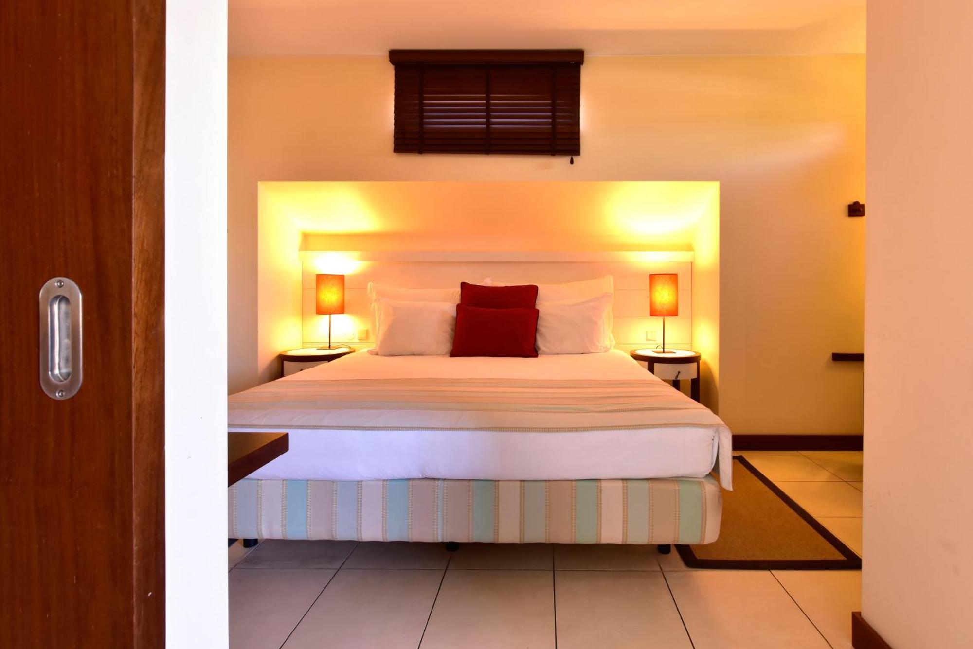 Suite 2 Chambres (4 Adultes + 2 Enfants)