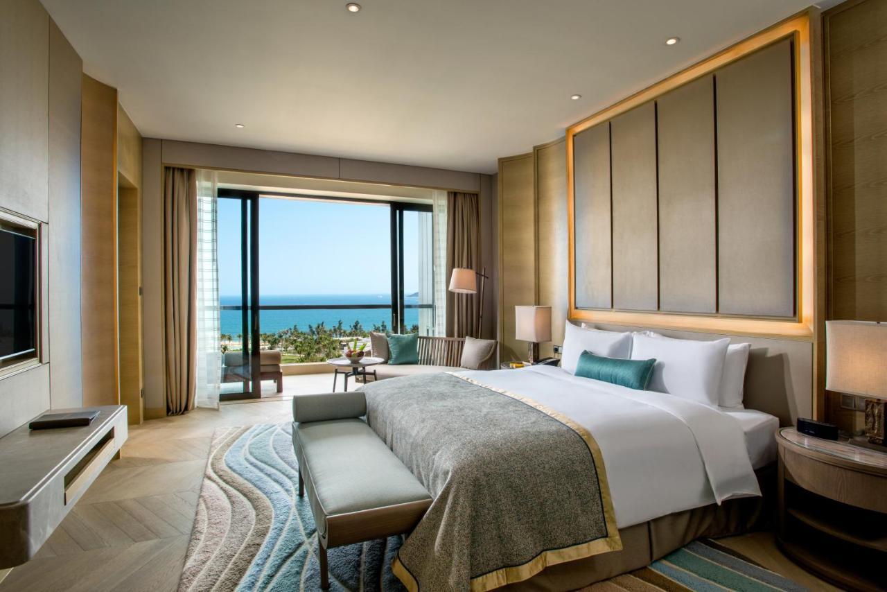 Premium Ocean Front Suite with Club Access,1717113633:JPEG