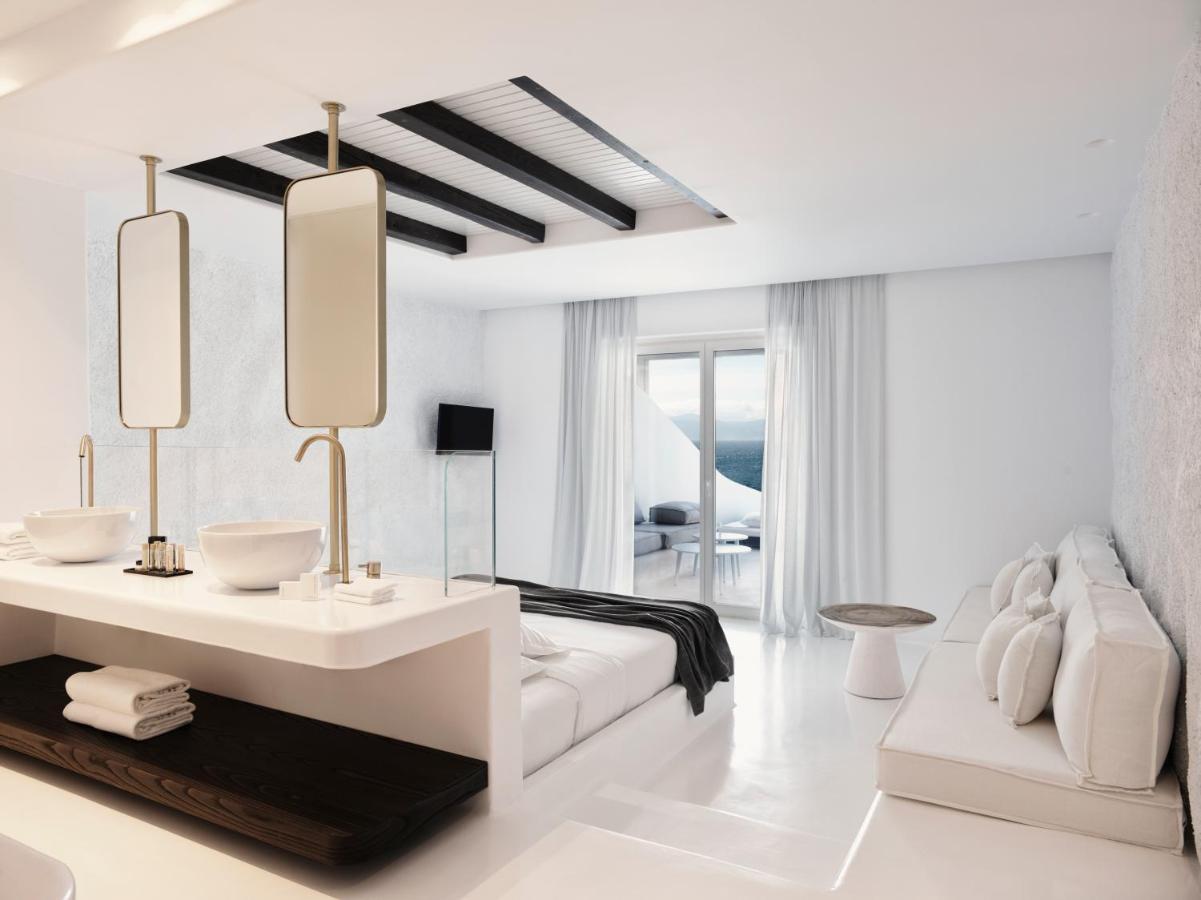 Executive Suite Private Heated Pool Sea View