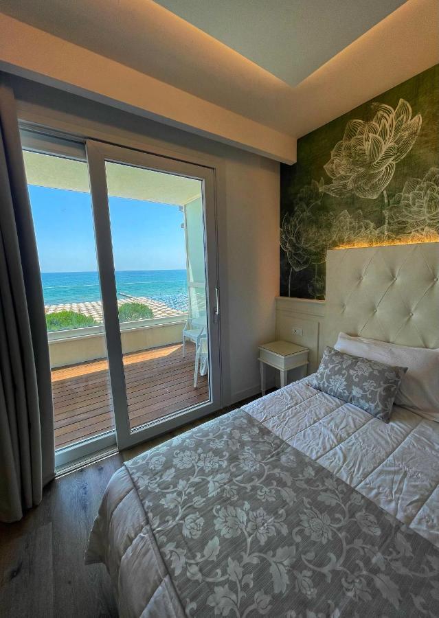 Deluxe Double or Twin Room Sea View,1253417548:JPEG