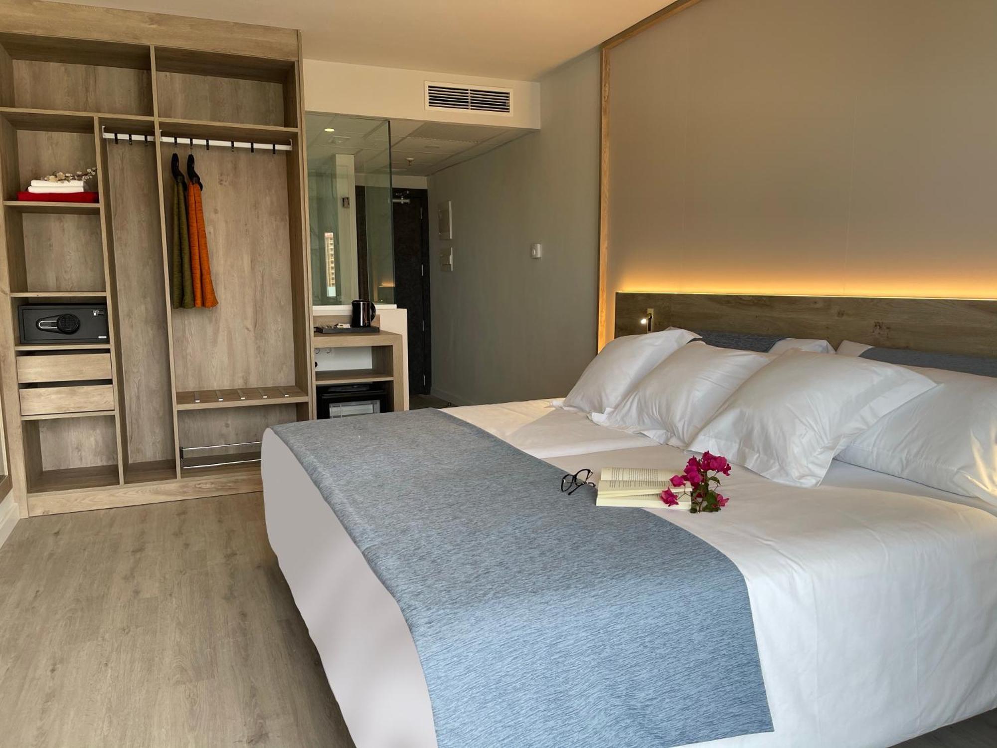 Single Room Balcony