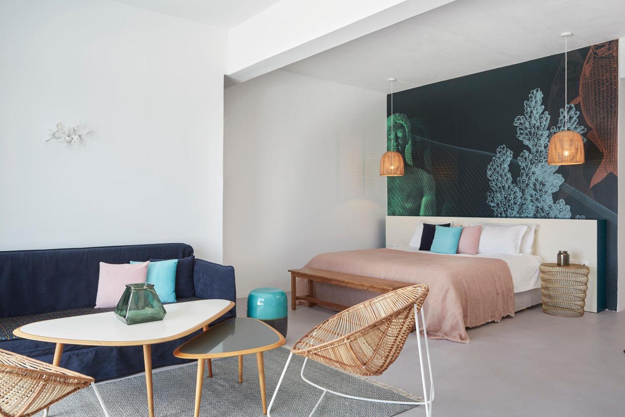 Deluxe Sea View Suite