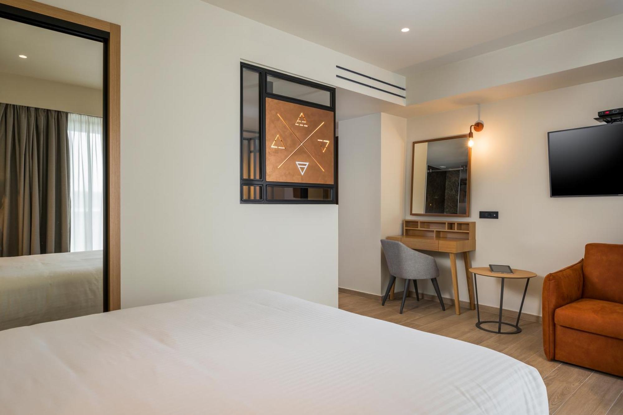 Triple Room City View