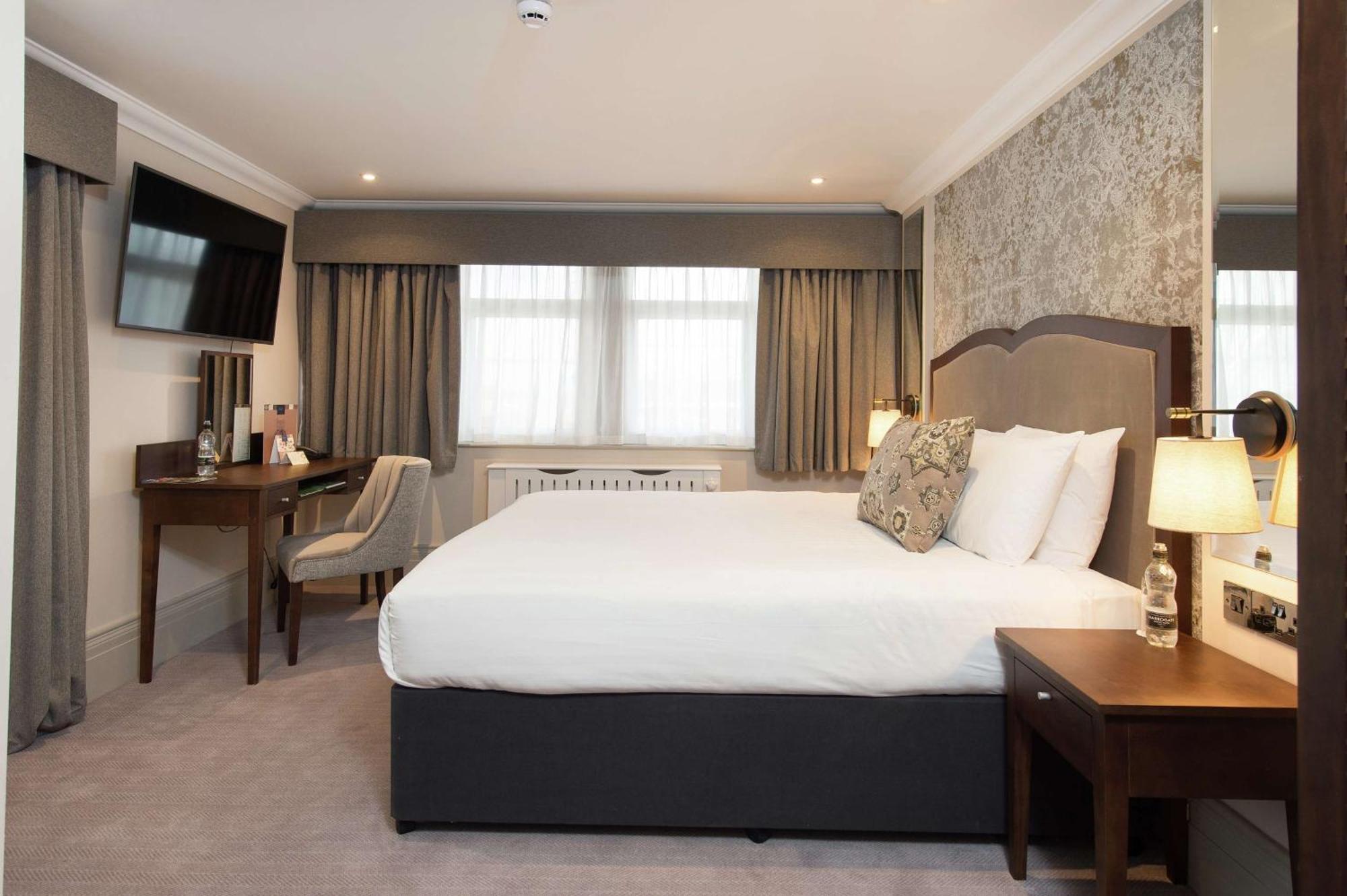 King Guest Room
