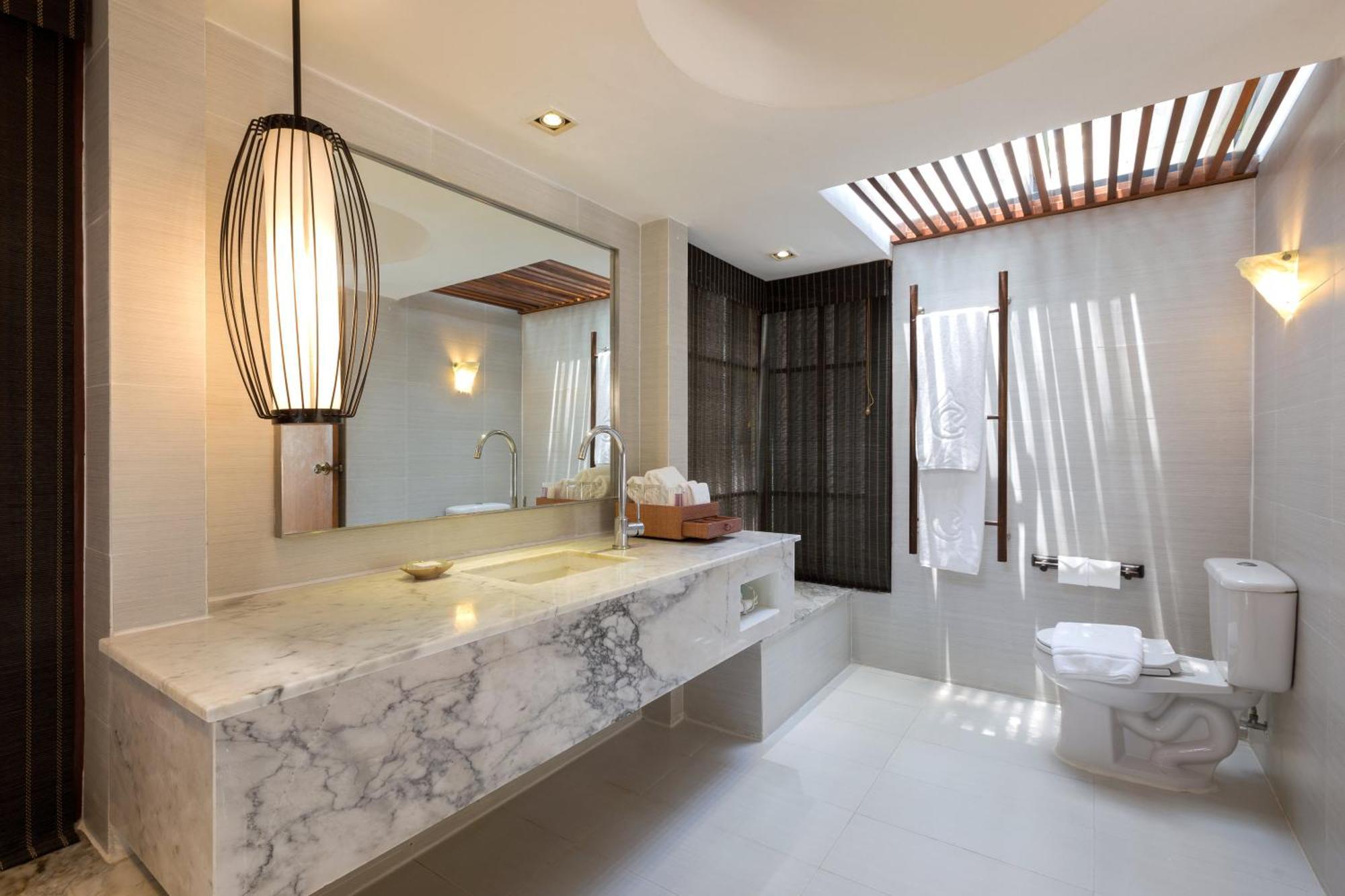Chambre de Luxe avec Lit King-Size et Vue sur le Jardin
