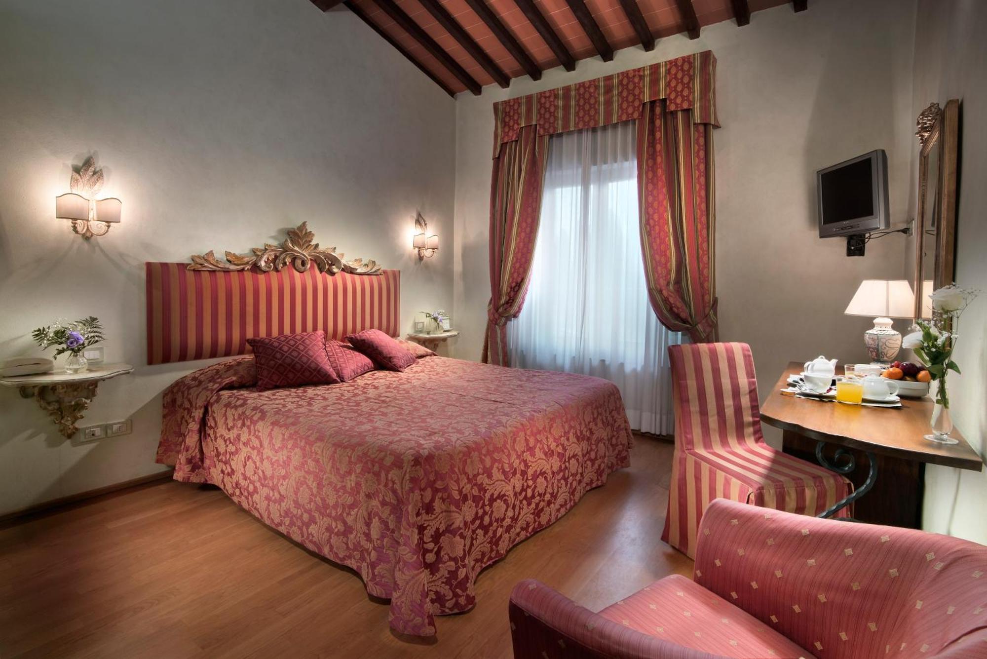 Comfort Double or Twin Room