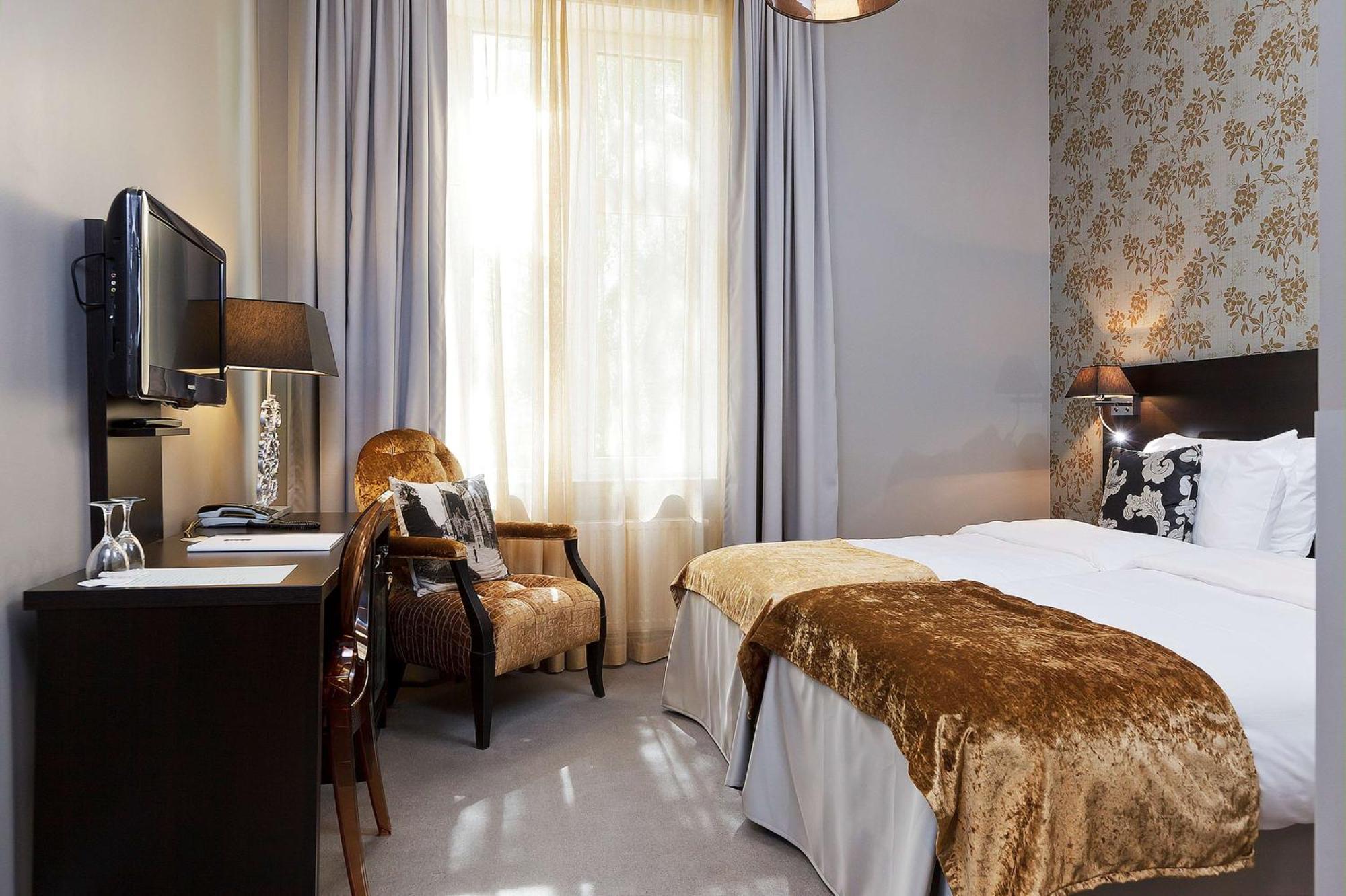 Standard King Room,1275380371:JPEG