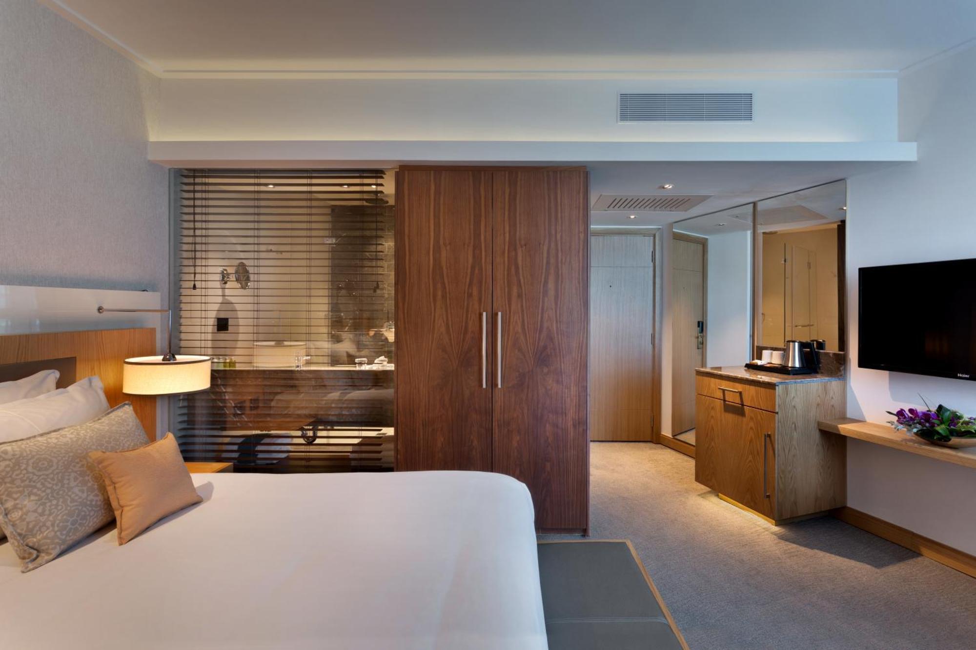 Superior Double Room City View couples only,700003927:JPEG