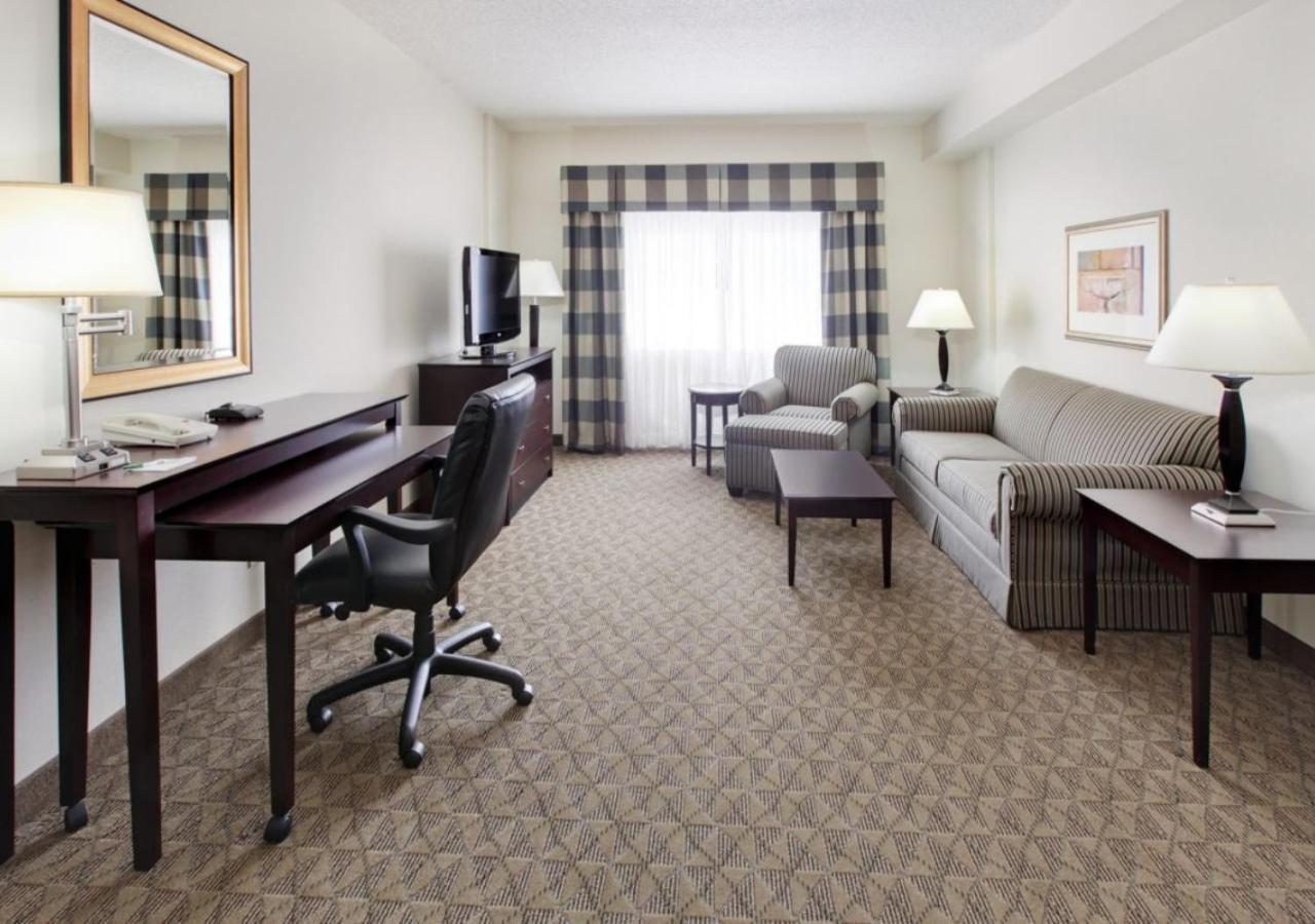 One-Bedroom Suite,1278978817:JPEG