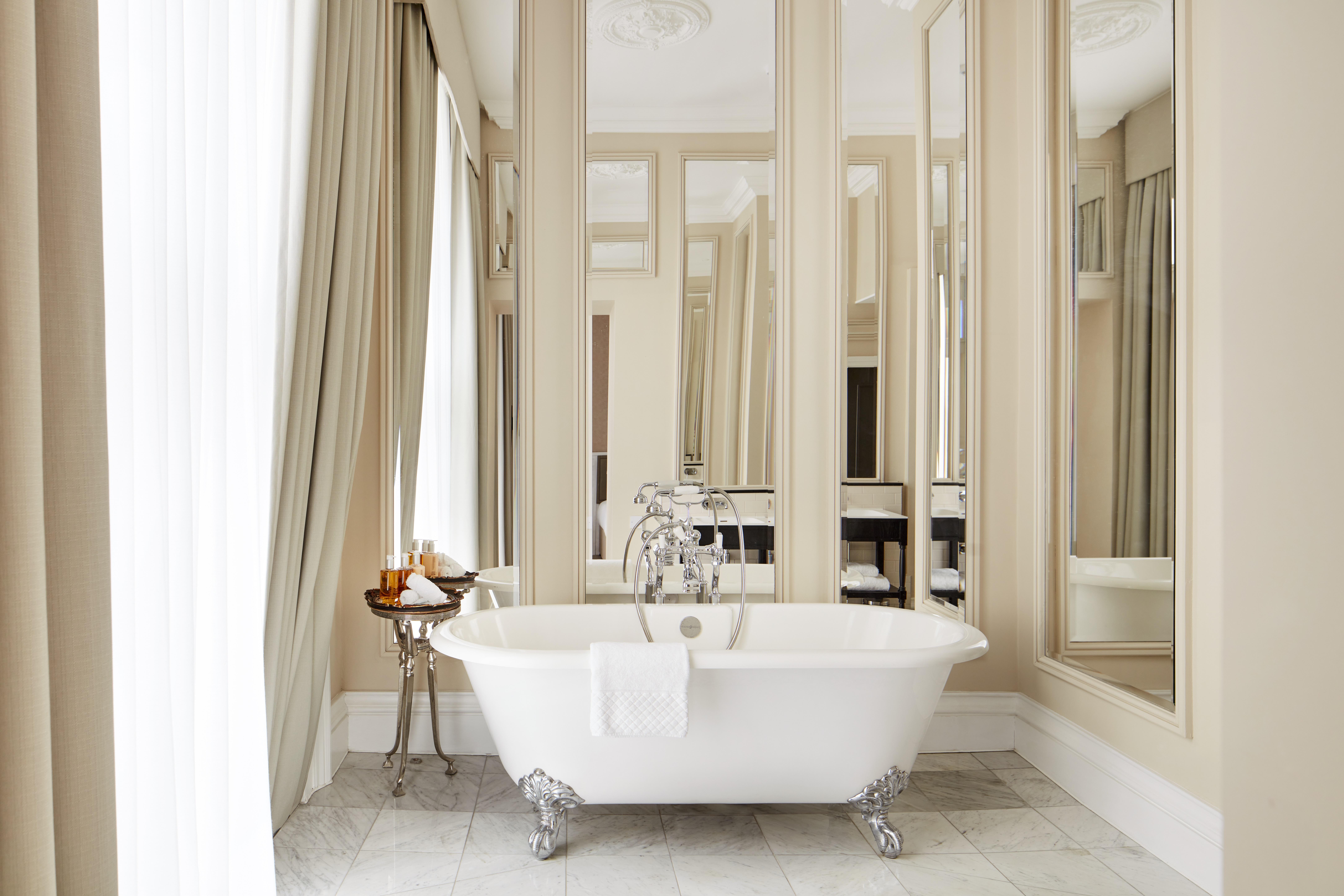 Signature Suite,1616417691:JPEG