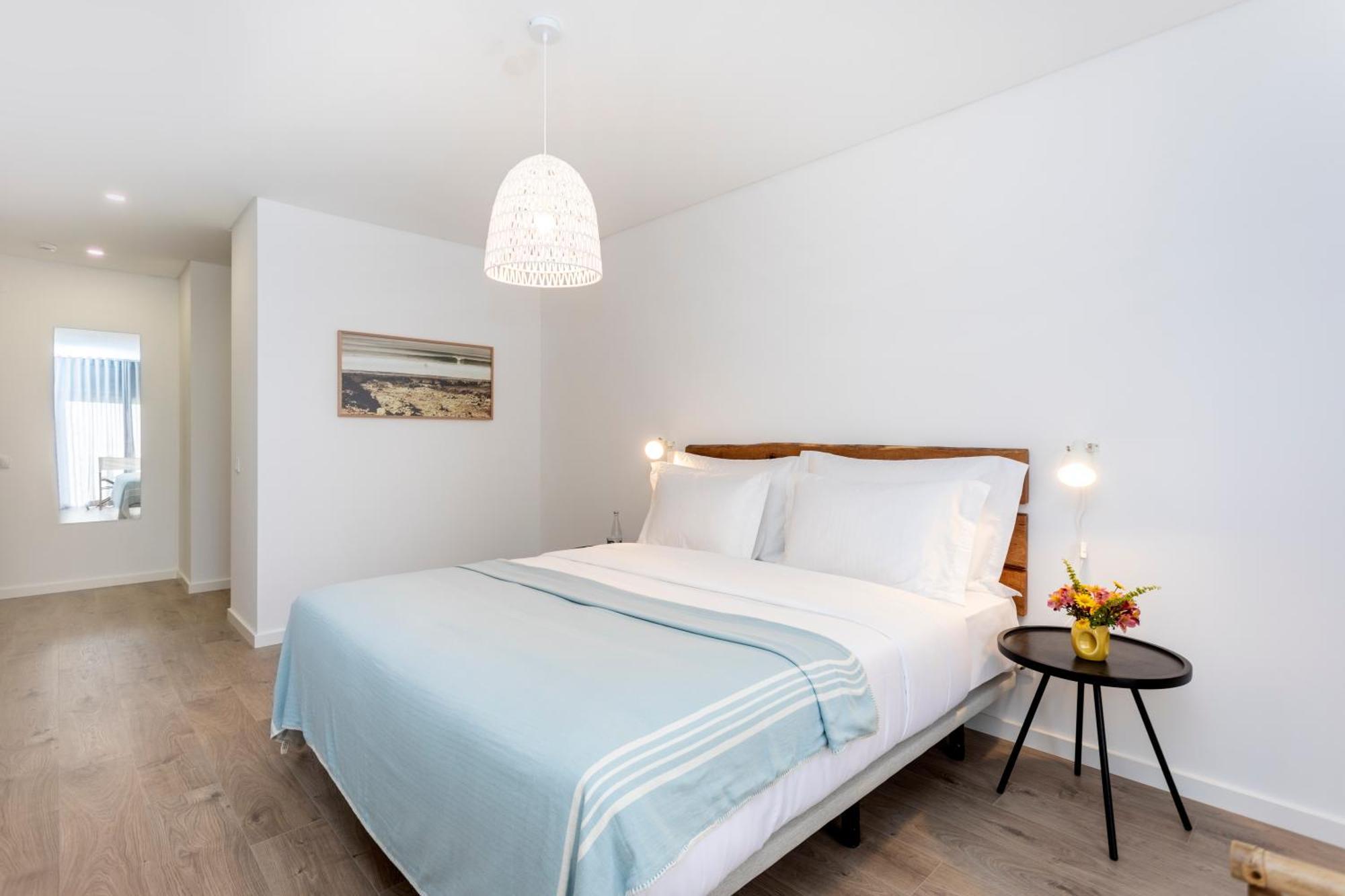 Superior Two-Bedroom Apartment,822585491:JPEG