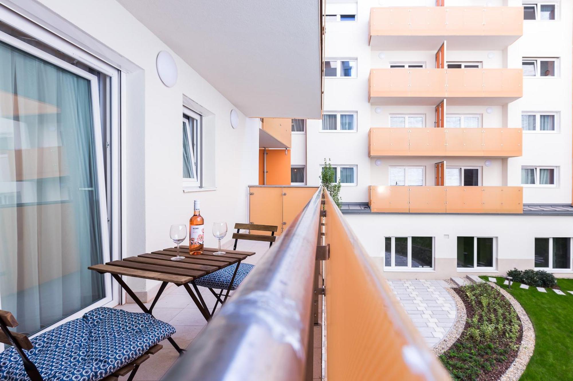 Deluxe Apartment with Balcony,1280000932:JPEG