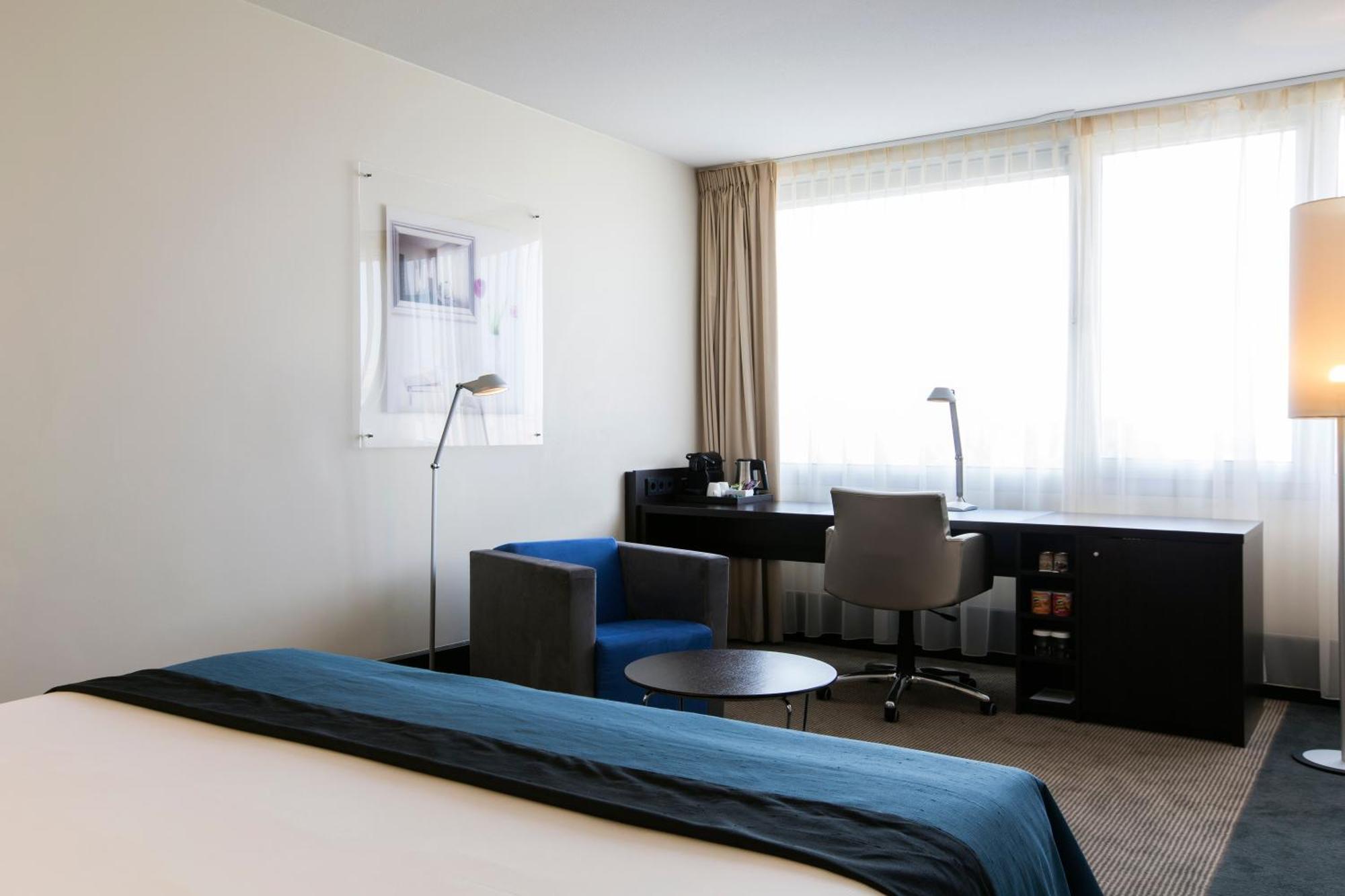 Habitación Premium con cama extragrande y vistas a la ciudad